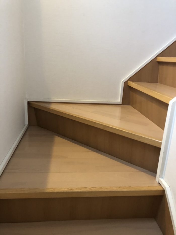 6431A077-2C48-4D45-B706-31E0CC4BE7F3