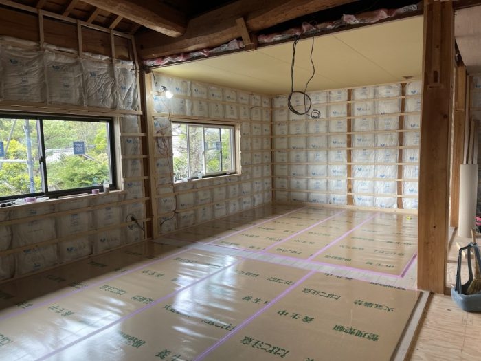 BC79A341-A39F-4004-AABC-D8A006DFB833