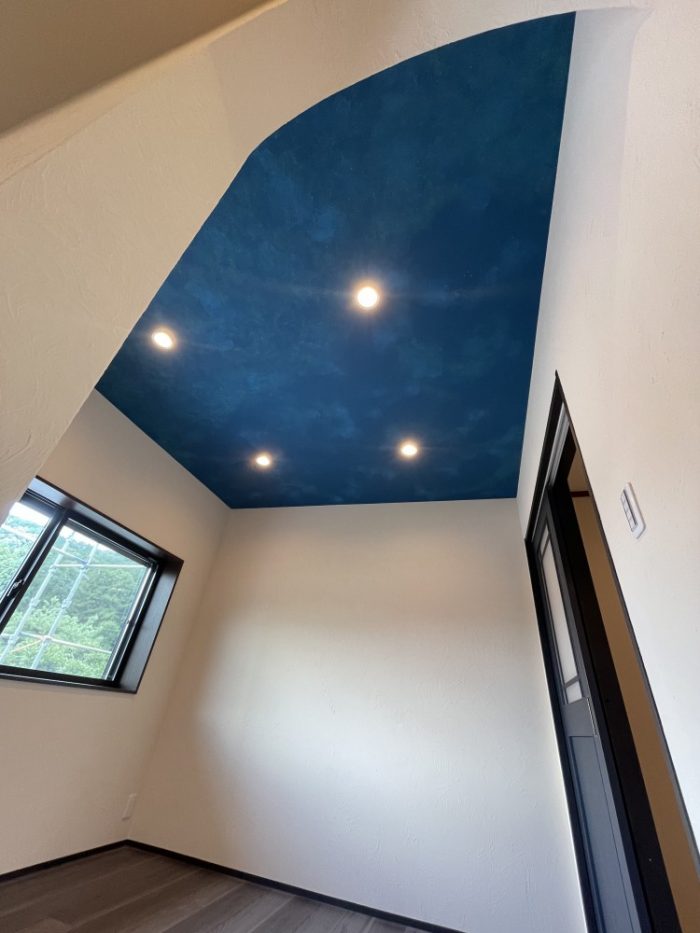 8E972E06-6331-425F-B7FD-9A6DD596756B