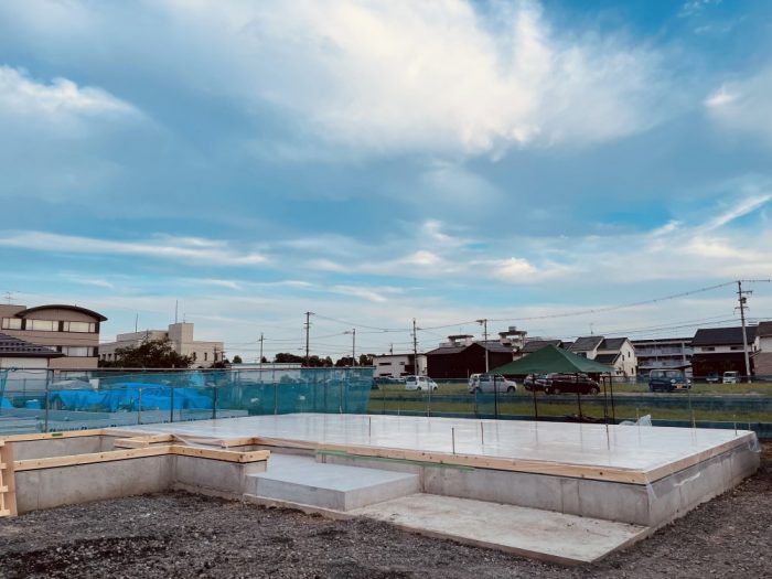 6E01C626-62C2-4727-898B-23AE63742ECA