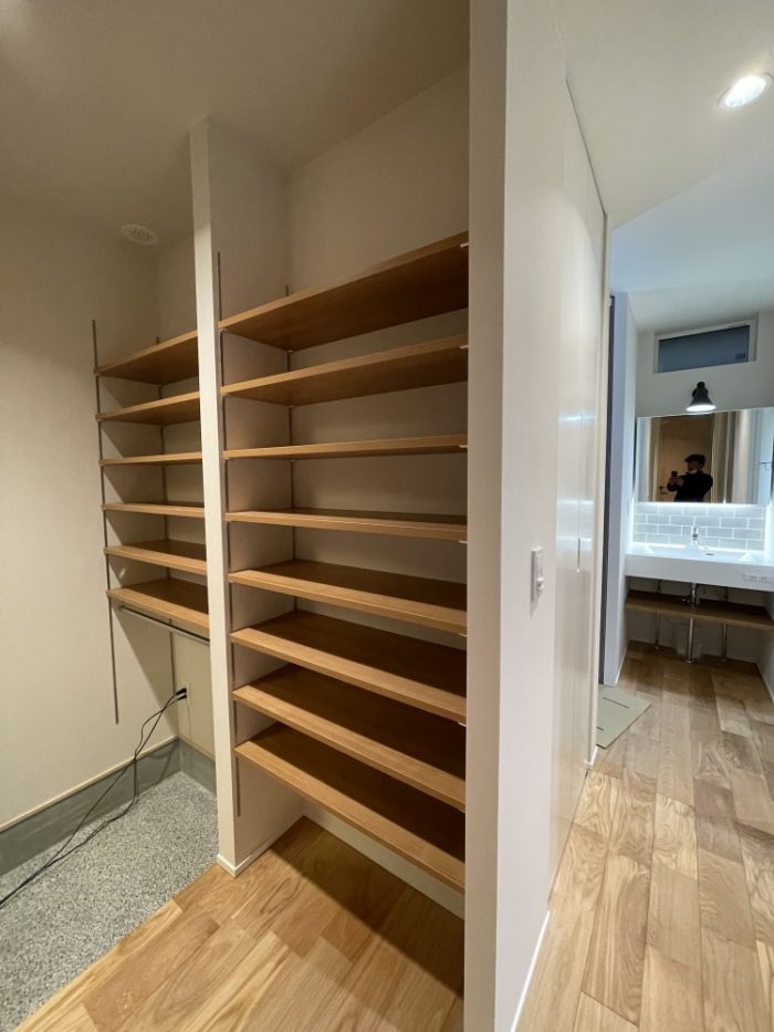 B853FB29-C029-4C7A-A804-BACC67F5A1B2