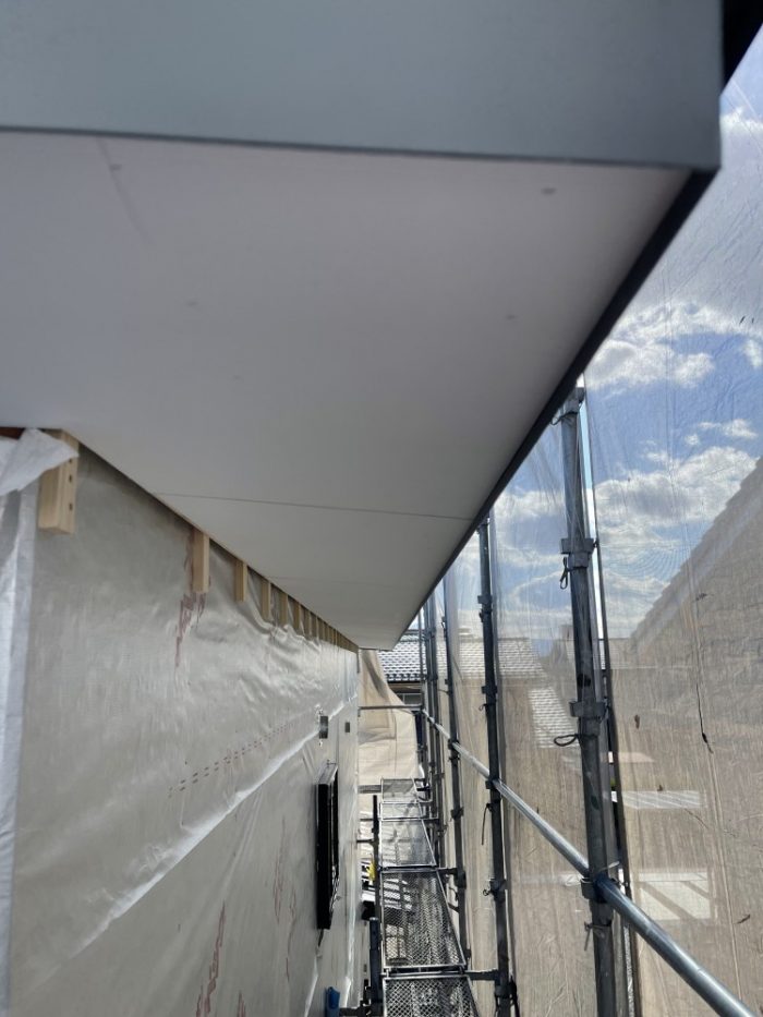 E8AF3A9B-6069-4DFA-B8E0-2DBEF37AFAA1