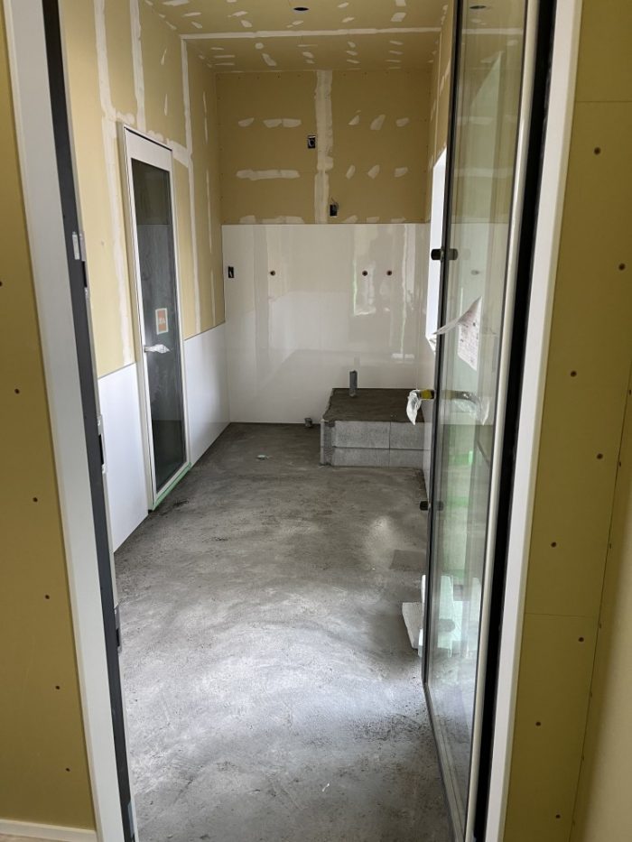 3AE81038-EEA5-4E30-9E6C-014BF977C5B1