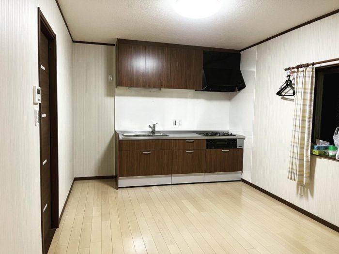 F28972FD-4C06-420B-BE27-944B5A76810E